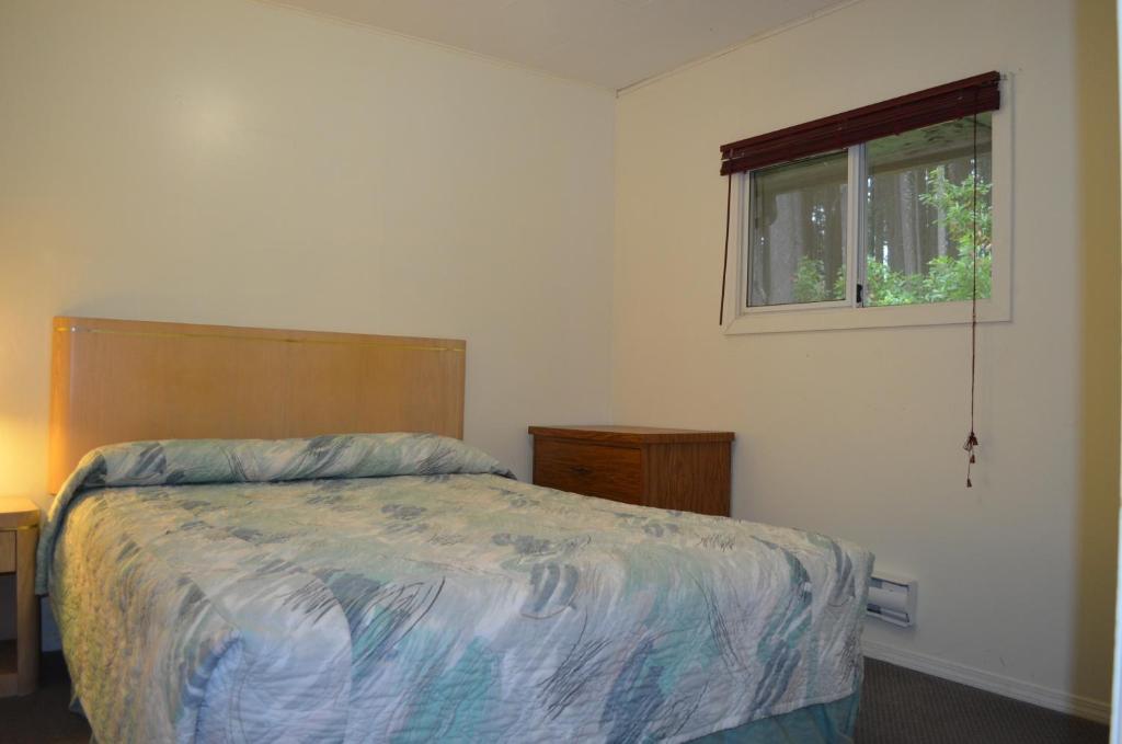 Seaside Villa Motel & Rv Park Powell River Room photo